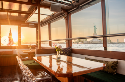 manhattan table and Statue